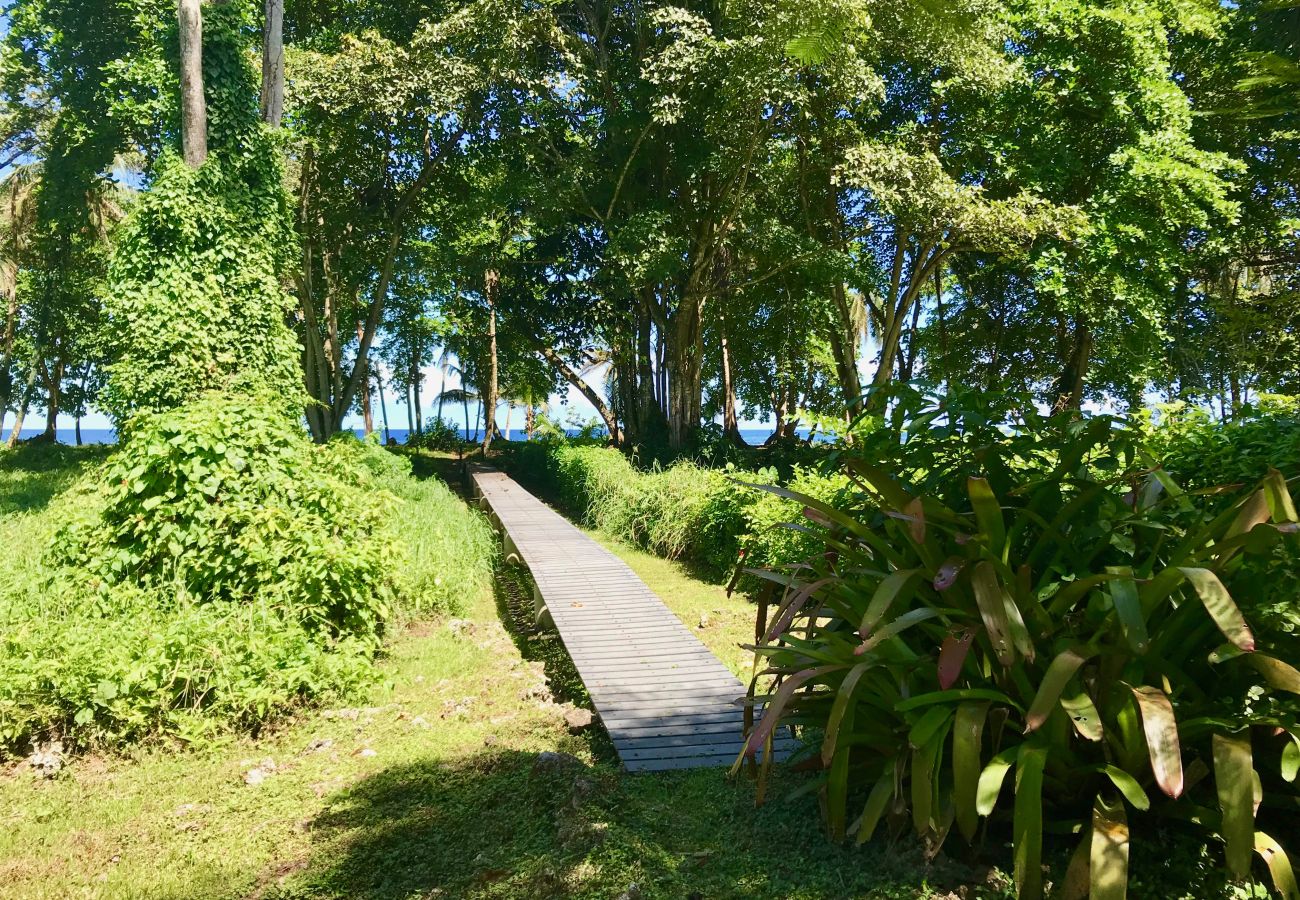 Bungalow en Playa Chiquita - Bungalow del Mar