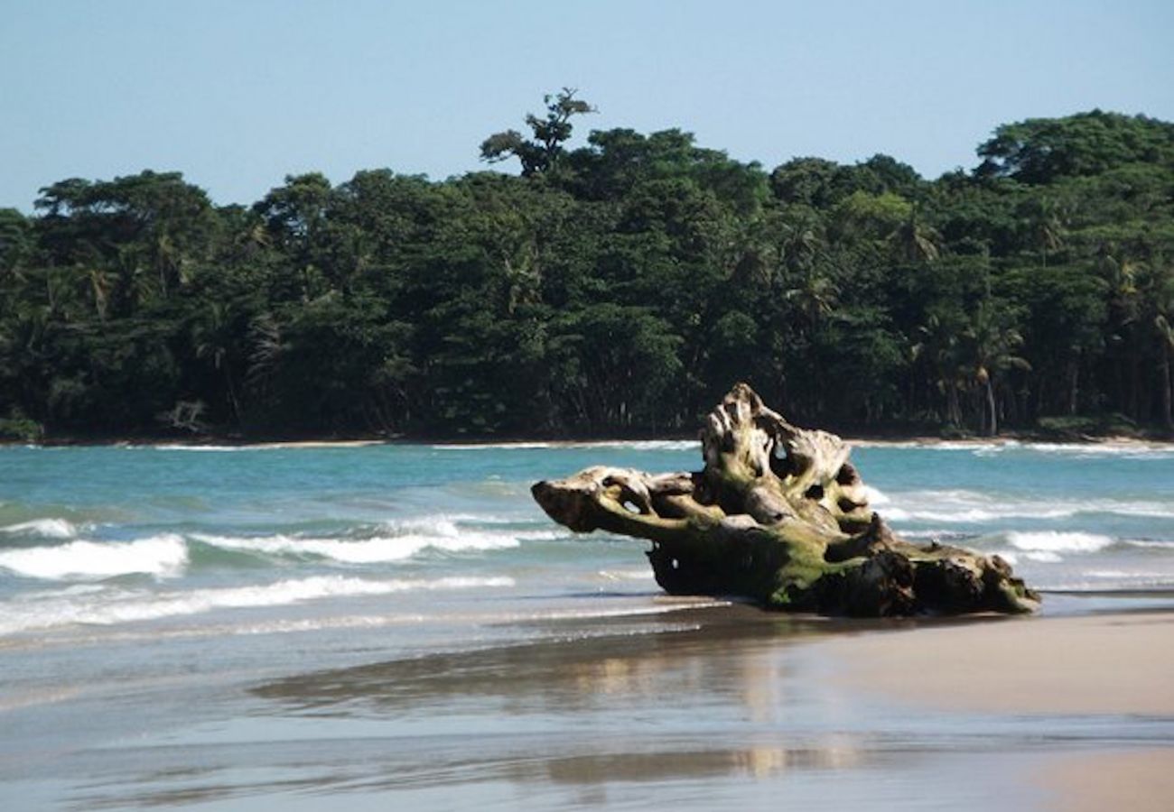 Casa en Playa Chiquita - Casa Ambar 