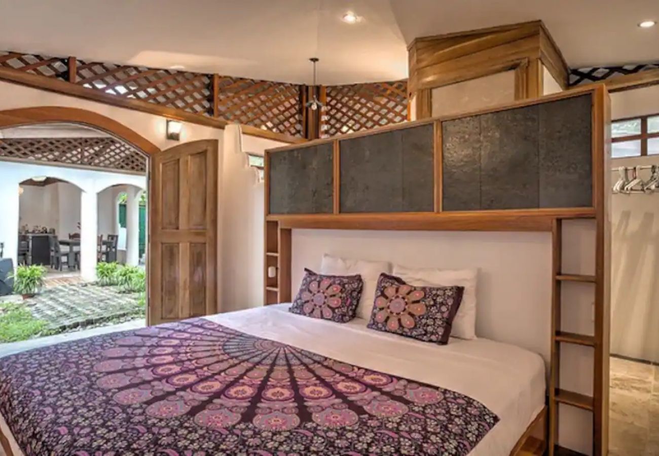 Casa en Playa Chiquita - Compass Rose
