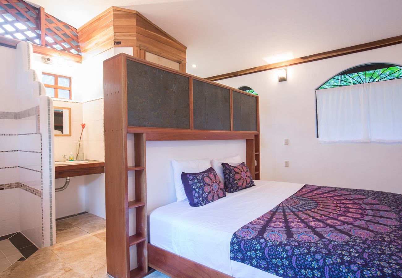 Casa en Playa Chiquita - Compass Rose