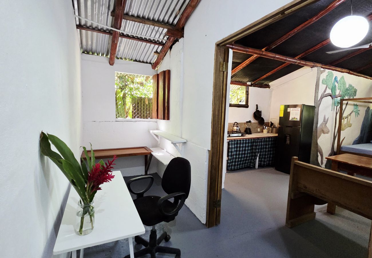 Bungalow en Playa Chiquita - Cuarto Sol relax, meditate, enjoy nature