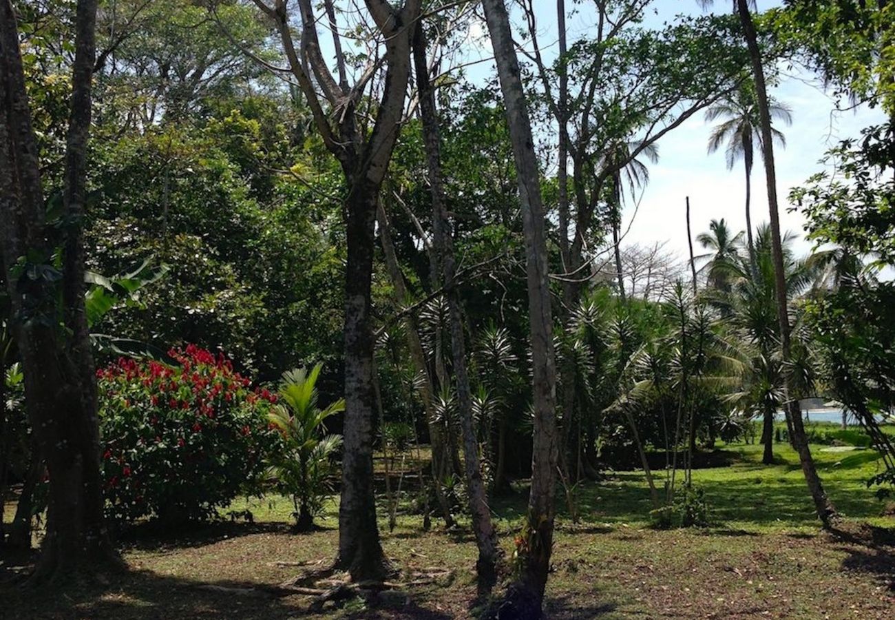 Bungalow in Playa Chiquita - Bungalow del Mar