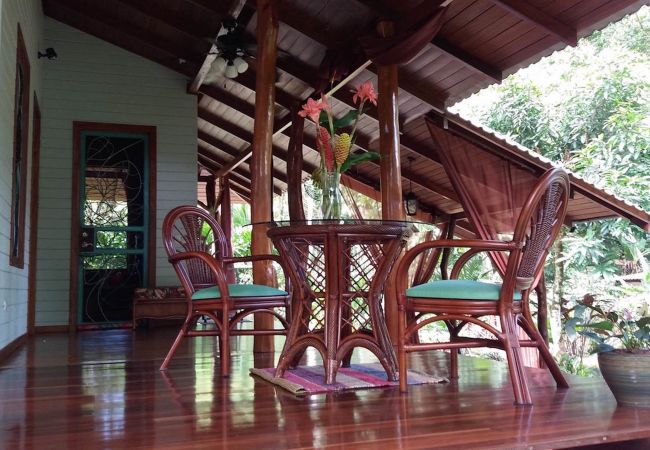  in Playa Chiquita - Casa Tin Roof