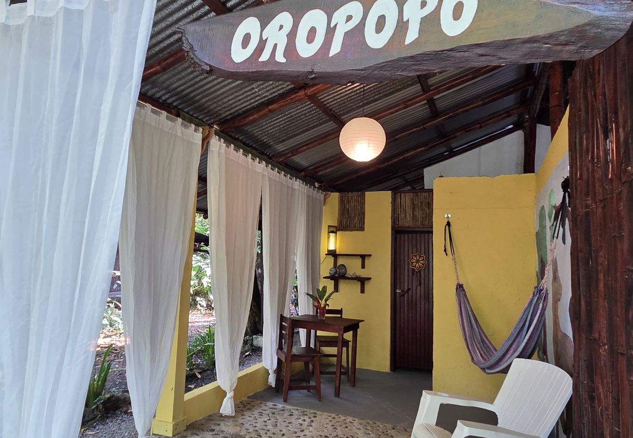 Bungalow in Playa Chiquita - Cuarto Sol relax, meditate, enjoy nature