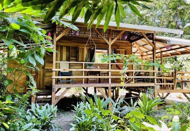 Bungalow/ verbunden mit der Villa in Manzanillo - Tranquila y Casonita: 2 Jungle Cottages for nature lovers sleeps 4