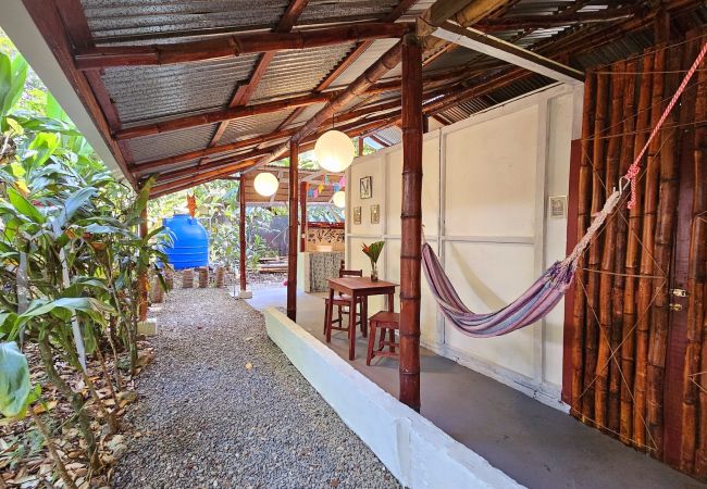 Bungalow à Playa Chiquita - Cuarto Luna relax, meditate, enjoy nature Bungalow à Playa Chiquita - Cuarto Luna relax, meditate, enjoy nature
