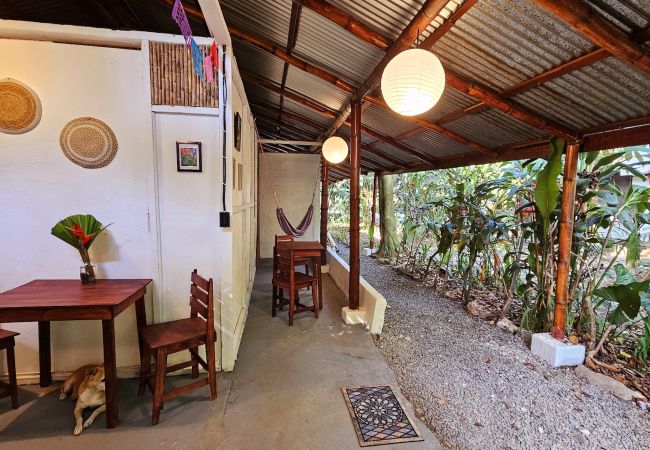 Bungalow à Playa Chiquita - Cuarto Sol relax, meditate, enjoy nature Bungalow à Playa Chiquita - Cuarto Sol relax, meditate, enjoy nature