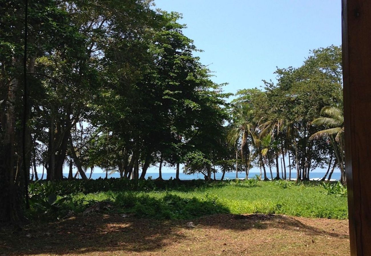 Bungalow in Playa Chiquita - Bungalow del Mar