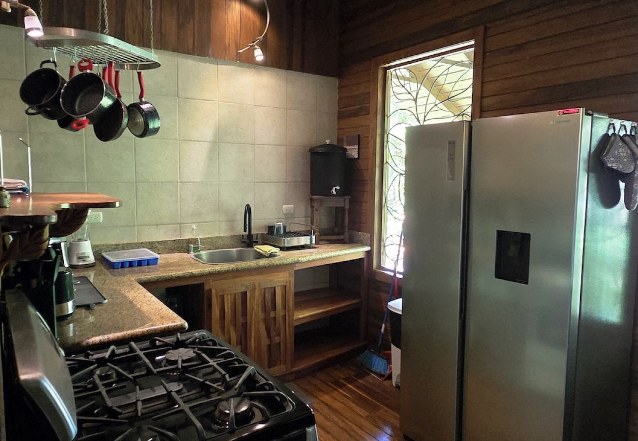 House in Playa Chiquita - Tin Roof- Romantic Jungle House with AC steps to Playa Chiquita