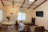 House in Cocles - Madu- Cozy House with AC steps to Cocles Beach