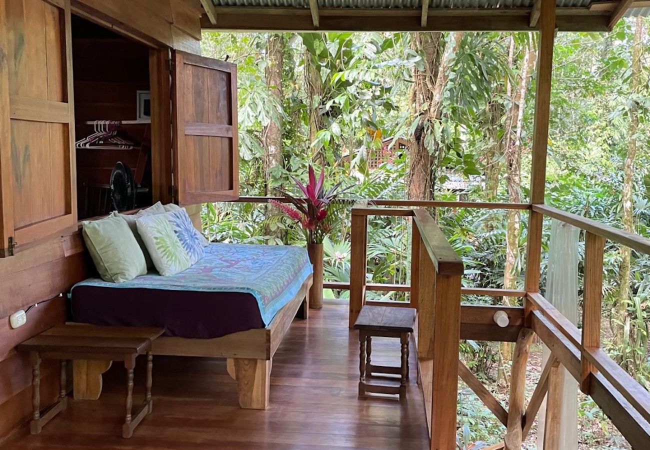 Bungalow in Manzanillo - Ranitas Casonita y Tranquila - Jungle Houses for nature lovers sleeps 8 