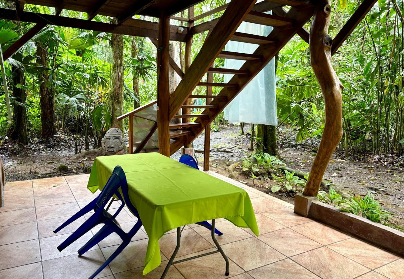 Bungalow in Manzanillo - Tranquila y Casonita: 2 Jungle Cottages for nature lovers sleeps 4